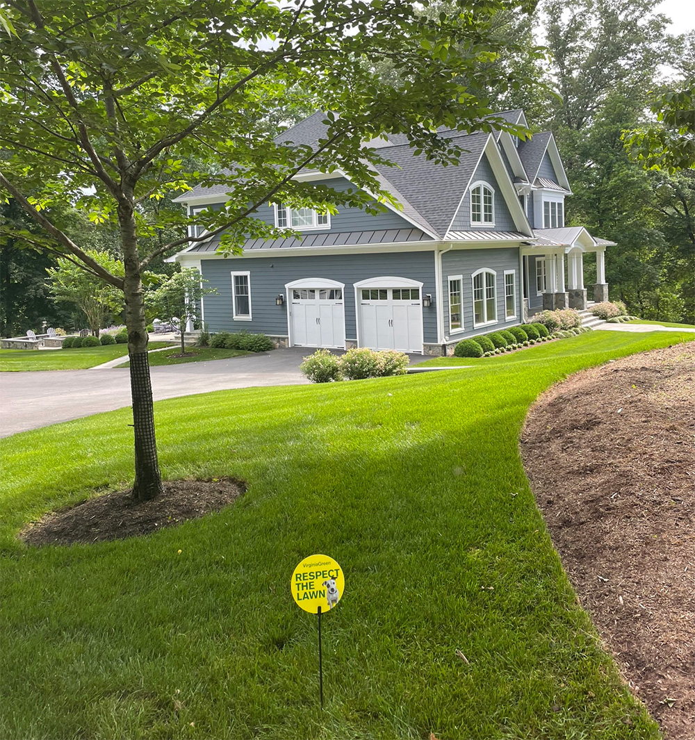 May 2024 Lawn of the Month Winner in Herndon.jpg